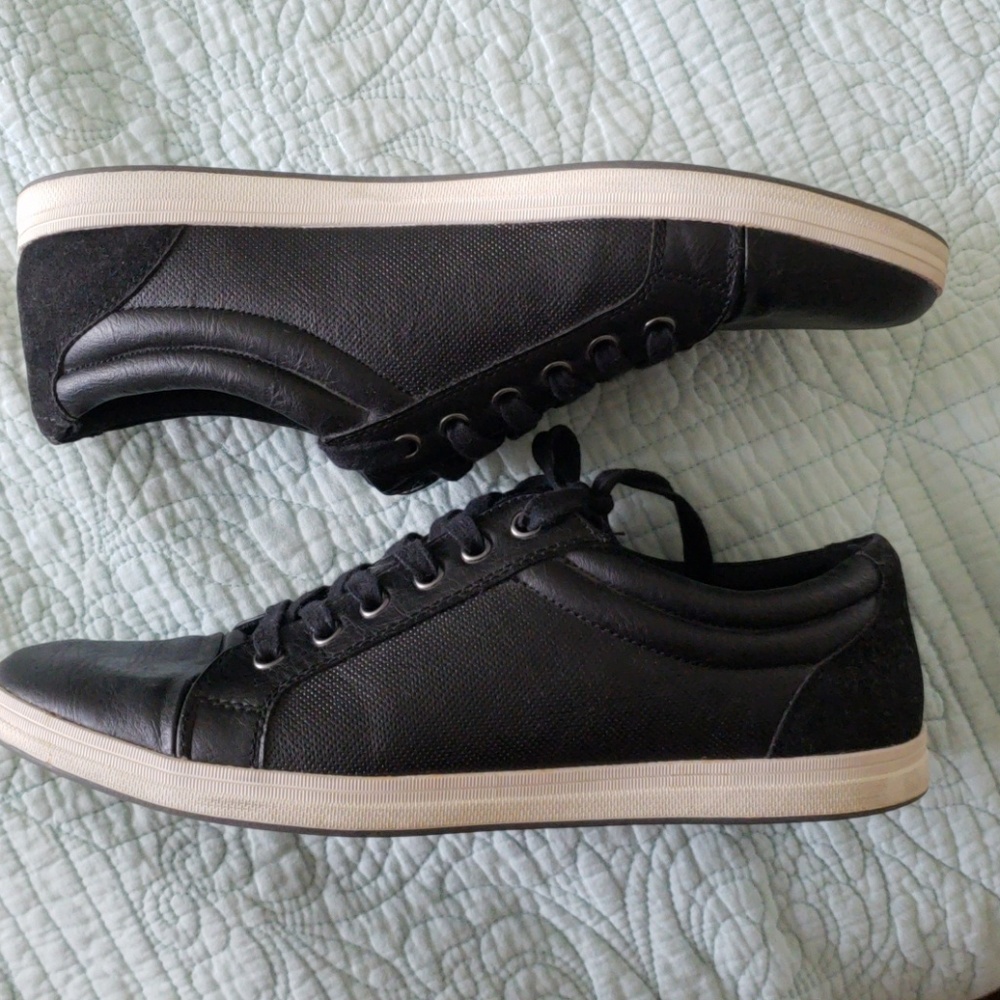 Mens 10.5 Black Aldo Shoes